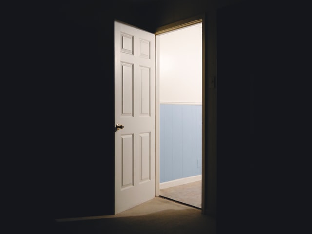 Ne ferme pas la porte